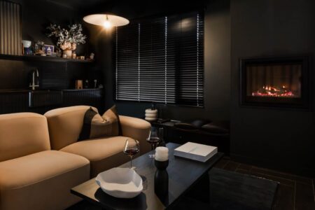 lounge-luxury-suites-tasmania-travellarks-